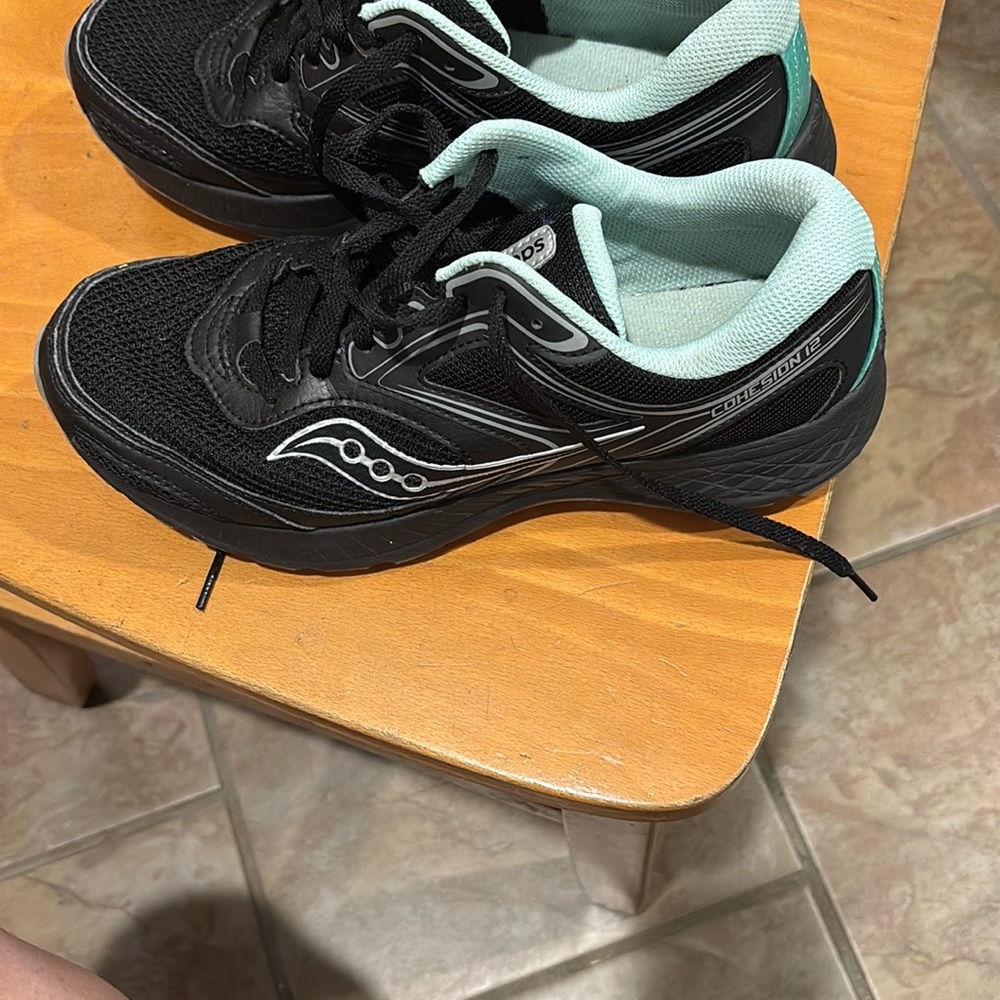 Saucony Black and Light Green Running Shoes - Picture 7 of 15